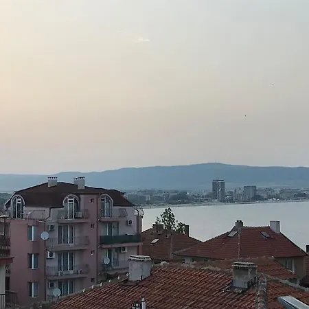 Mit Blick Zu Sunny Apartment